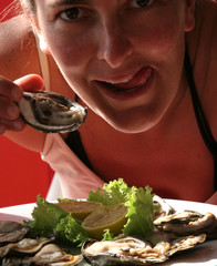 a dozen oysters