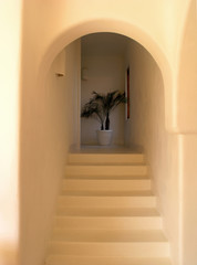 whitewashed steps © Snowshill