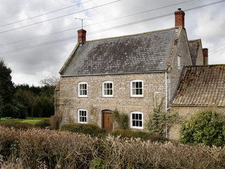 Fototapeta na wymiar english farmhouse