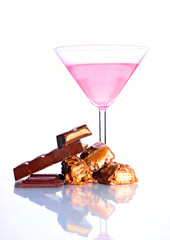 sweet set of pink cocktails and chocolate bars