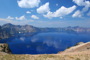 Fototapeta na wymiar Crater Lake