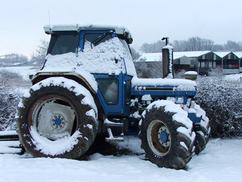 winter tractor