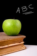 apple and book_02a