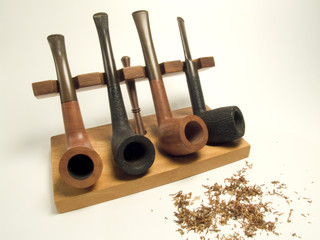 pipe con tabacco