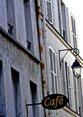 the cafe in paris france