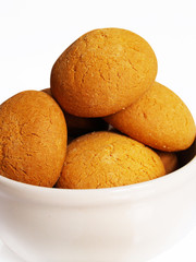 spice-cakes on the plate