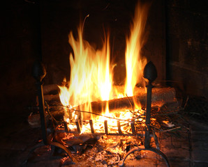 feu dans la cheminée