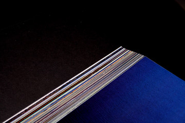 livre bleu et dégradé