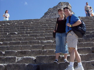 ruins at chichen itza and tourists 3