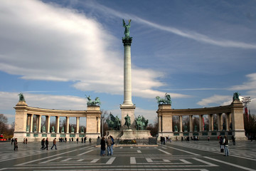 heroes square