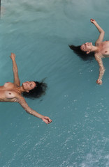 ragazze alle terme