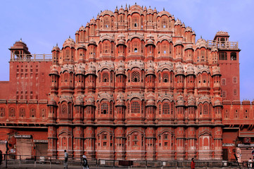 india, jaipur: hawa mahal, the palace of winds