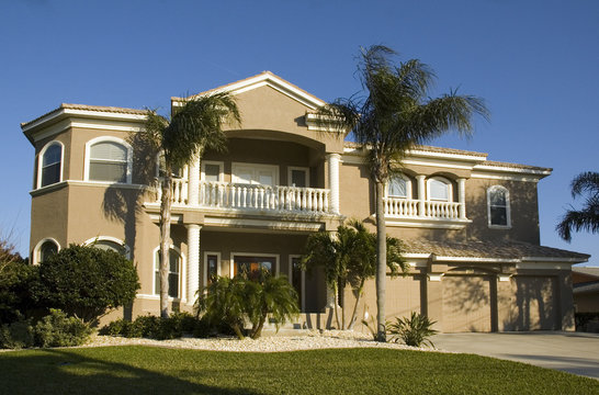 gigantic mansion in florida