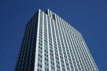 Fototapeta premium top of the gray office building