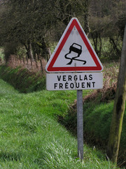 0705 - panneau signalisation verglas