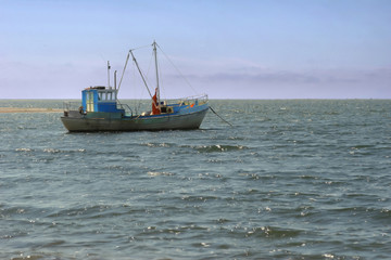 Fototapeta premium boat in the sea