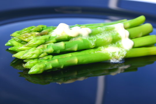 thai spargel gebuttert