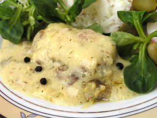 braised beef with sauce of mustard