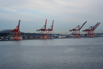 Fototapeta na wymiar containers and cranes at port of seattle
