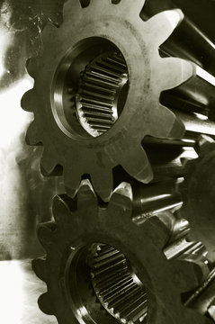 gears in old bronze tone