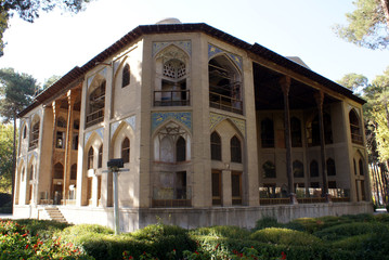 Fototapeta na wymiar palace in esfahan