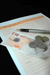 pen money and shopping list