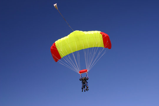 paragliding duo