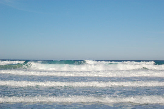 parallel ocean waves