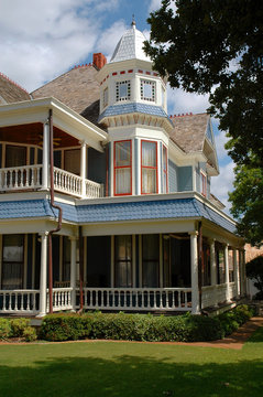 historical vctorian house in granbury, texas