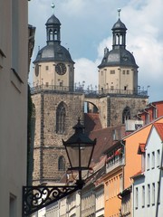 wittenberg, marienkirche, gasse und kandelaber