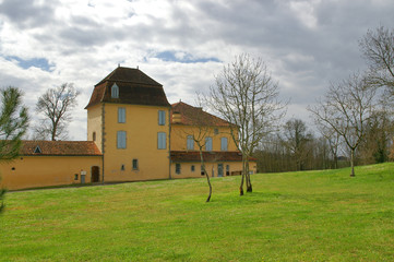 petit chateau de campagne