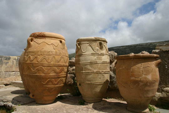 pithoi - big clay vases in knossos, crete