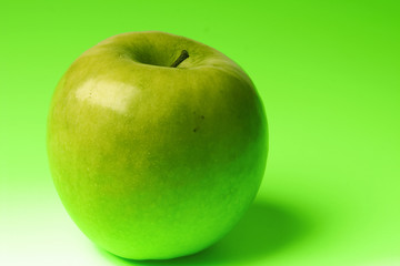 apple of green color