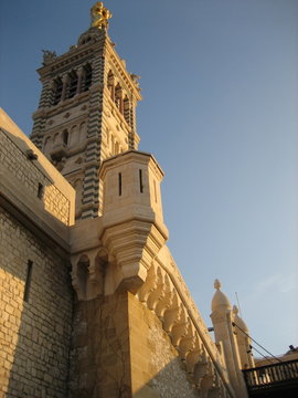 notre dame de la garde &agrave; marseille