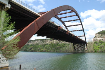 loop 360 bridge in austin