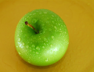 green apple