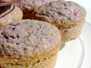 muffins with berry fruits