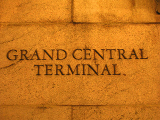 detail of the grand central terminal wall, rail station, new yor - obrazy, fototapety, plakaty