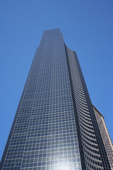 Fototapeta na wymiar tall skyscraper