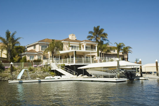 executive house with waterfront access