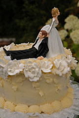 wedding cake top bride and groom