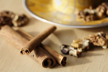 cinnamon&walnuts