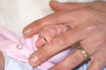 petite main et grande main