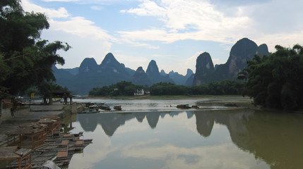 mountains of the li jiang river, guilin, china, panorama - obrazy, fototapety, plakaty
