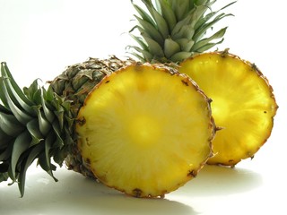 pineapple's golde slices