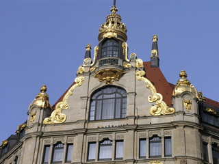 Fototapeta na wymiar golden dachu