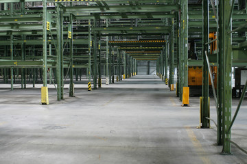 leere lagerhalle