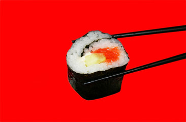 roll sushi