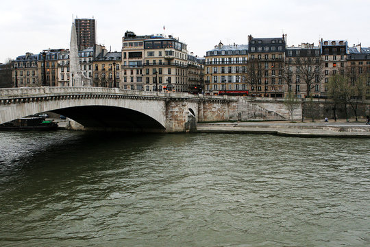 bord de seine