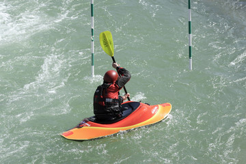 canoe kayak en eau vive